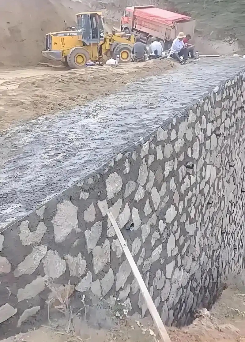 边坡加固